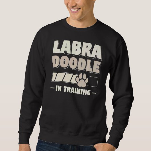 Labradoodle beim Training von Hunden Sweatshirt (Vorderseite)