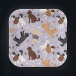 Labradoodle/Goldendoodle Knochen und Paare Pappteller<br><div class="desc">Niedliche Labradoodle / Goldendoodle Hunde sitzen und stehen und rollen mit Creme,  Aprikose,  Schokolade,  Schwarz- und Parti-Mäntel mit verstreuten Hundeknochen und Pappprints Muster.</div>