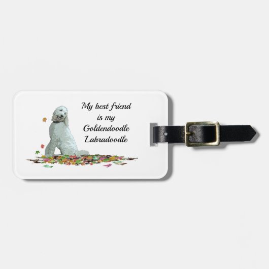 Labradoodle Hund in Blätter Gepäckmarke Gepäckanhänger (Vorderseite horizontal)