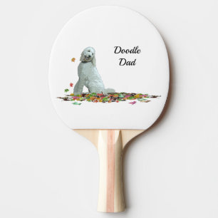 Labradoodle Hund in Blätter Ping Pong Paddel Tischtennis Schläger