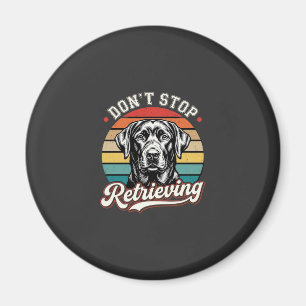Labrador hört nicht auf, Retro-Hund zu holen Magnet