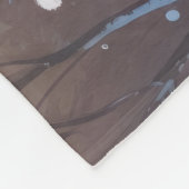 Labrador Hund läuft im Schnee mit Weihnachtshut Fleecedecke (Ecke)