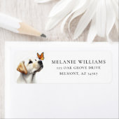 Labrador mit Monarch Butterfly-Rücksendeadresse (Insitu)