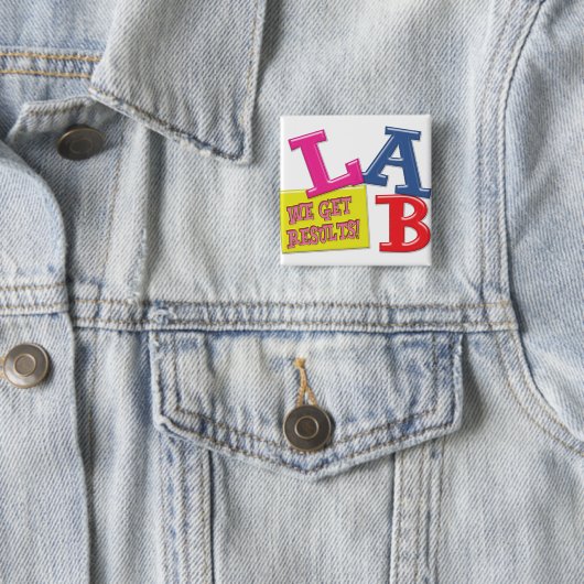 LABRADOR-MOTTO - WIR ERHALTEN ERGEBNISSE - BUTTON (Beispiel)