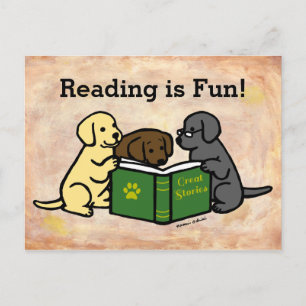 Labrador Puppies Lesen von Cartoon Postkarte