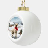 Labrador Retriever Dog in Schnee Weihnachten Keramik Kugel-Ornament (Rechts)