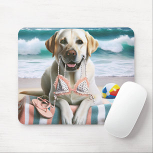 Labrador Retriever mit Bikini Top Mousepad