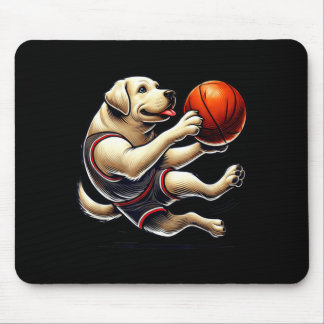 Labrador Retriever Schießt Baseball Mousepad