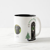 Labrador-Retriever-Schwarz-Labrador-Zuhause für Zweifarbige Tasse (VorderseiteRechts)