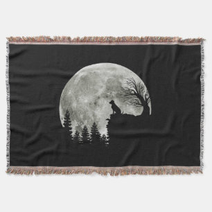 Labrador Retriever Stand on Mountain Halloween Decke