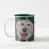Labrador-Retriever-Tassen-Glück ist. Zweifarbige Tasse (Links)