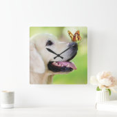 Labrador und Schmetterlingswirbel Kissen Quadratische Wanduhr (Zuhause)