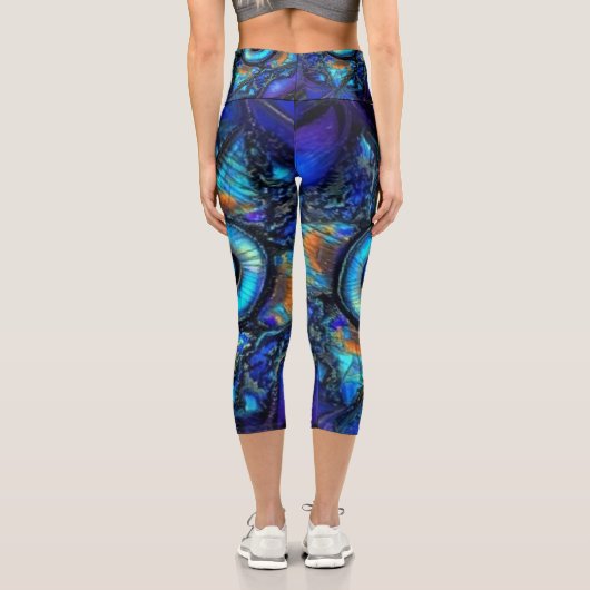 Labradoritblüte2 Capri Leggings (Rückseite)