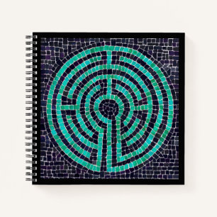 LABYRINTH III 8.5x8.5 SpiralNotebook - Schwarz Notizblock