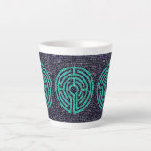 LABYRINTH III Latte Tasse (Vorderseite)