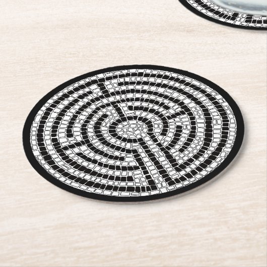 LABYRINTH VII Round Paper Untersetzer - Black (Angewinkelt)