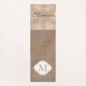 Lace Burlap Moderne rustikale Trendy Monogram Yogamatte (Vorderseite)