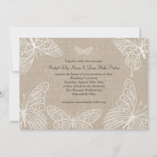 Lace Butterflies auf Burlap Wedding Einladung 2 (Vorderseite)