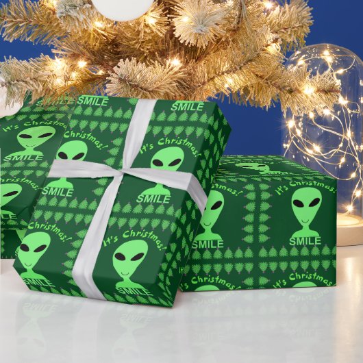 Lächeln Es ist Weihnachten glücklich Alien LGM Gee Geschenkpapier (Feiertage)