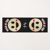 Lächeln Gesicht Glitzern Herz Yoga macht Spaß Mono Yogamatte (Vorderseite (Horizontal))