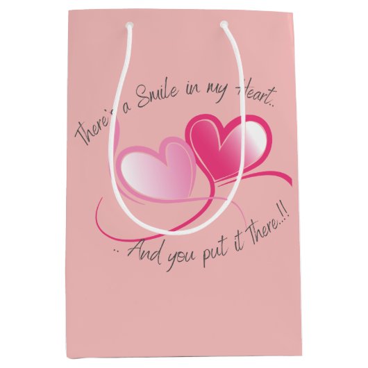Lächeln in Valentinas Herz Mittlere Geschenktüte (Vorderseite)