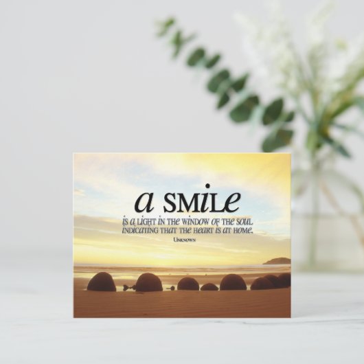 Lächeln inspirierende Postkarte (Stehend Vorderseite)