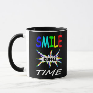 Lächeln Sie, es ist Kaffeezeit Tasse