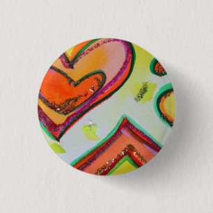 Lächeln Sie zwei Herz-Art-Tasten oder Lapel-Pins Button