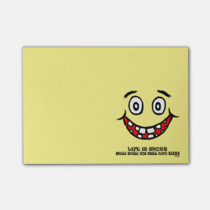 Lächeln, während Sie noch Zähne haben Post-it Klebezettel