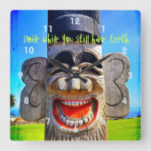 "Lächeln" Zitat Spaß Albern Lachen Zähne Gesicht F Quadratische Wanduhr (Vorderseite)