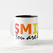 LÄCHELN ZWEIFARBIGE TASSE (Vorderseite Links)