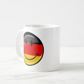 Lächelnde deutsche Flagge Kaffeetasse (Vorderseite Links)