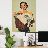 Lächelnde Hausfrau mit Waschkorb Poster (Heimbüro)