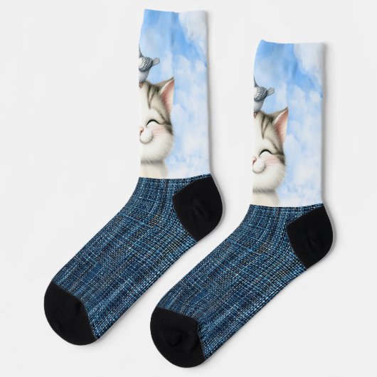 Lächelnde Kätzchen und Vögel Socken (Linkes Detail)