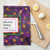 Lächelnde Kürbislaterne Pumpkins Bokeh Pattern Geschirrtuch (Viertel Falte)