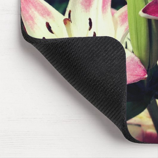 Lächelnde Lily-Blume Mousepad (Ecke)