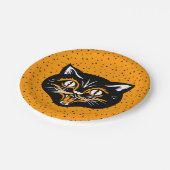 Lächelnde schwarze und orangefarbene Halloween-Kat Pappteller (Schrägansicht)