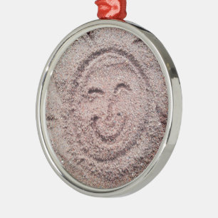 Lächelnde Sonne, Sand Emoticon, Sommer Emoji Ornament Aus Metall
