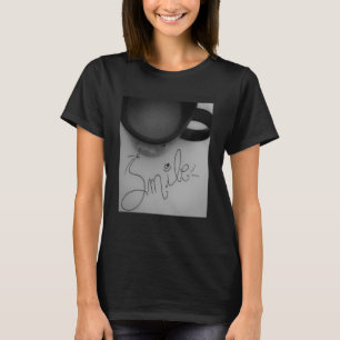 Lächelnde Tasse T-Shirt