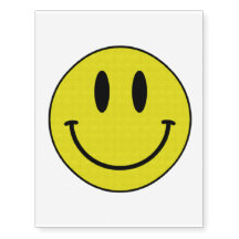 Lächelnde Tätowierung