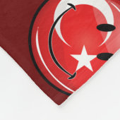 Lächelnde türkische Flagge Fleecedecke (Ecke)