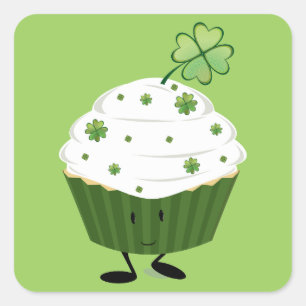 Lächelnden St Patrick Tageskleiner kuchen Quadratischer Aufkleber