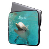 Lächelnder Delphin Laptopschutzhülle (Vorderseite Links)