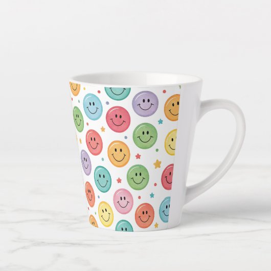 Lächelnder Emoji-Muster Milchtasse (Rechts)