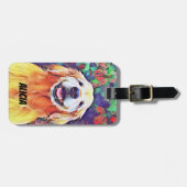 Lächelnder golden retriever-Hund in den Gepäckanhänger (Vorderseite horizontal)