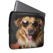 Lächelnder Pudel in Menschenkleidung Laptopschutzhülle (Vorne Rechts)