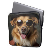 Lächelnder Pudel in Menschenkleidung Laptopschutzhülle (Vorderseite Links)