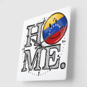 Lächelnder Venezualan FlaggeHousewarming Quadratische Wanduhr (Winkel)