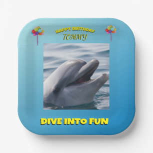 Lächelndes Delfin-Geburtstagsdesign Pappteller