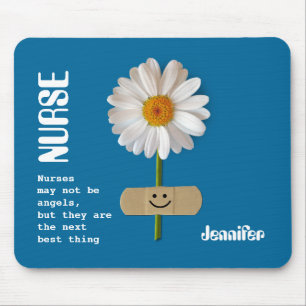 Lächelndes Geschenk von Daisy Nurse Mousepad